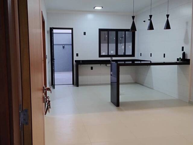 Venda em Parque Real - Pouso Alegre