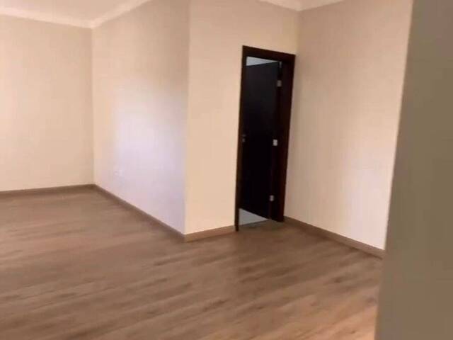 Apartamento para Venda em Pouso Alegre - 4