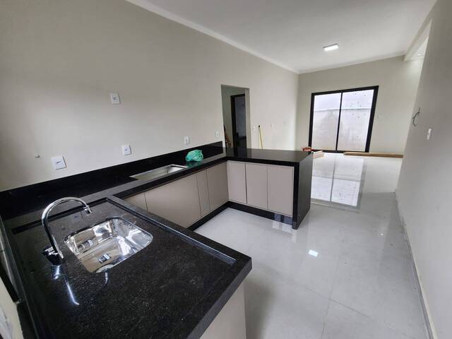 Casa para Venda em Pouso Alegre - 3