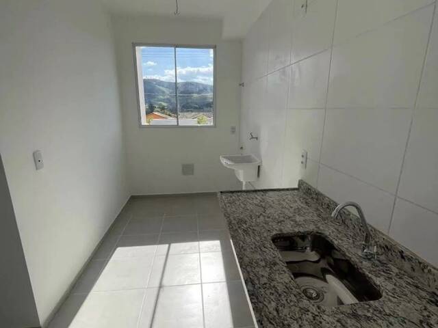 #3620 - Apartamento para Venda em Pouso Alegre - MG - 2