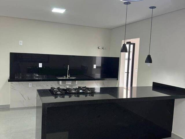 Casa para Venda em Pouso Alegre - 3