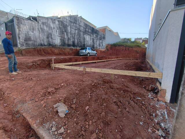 Casa para Venda em Pouso Alegre - 2