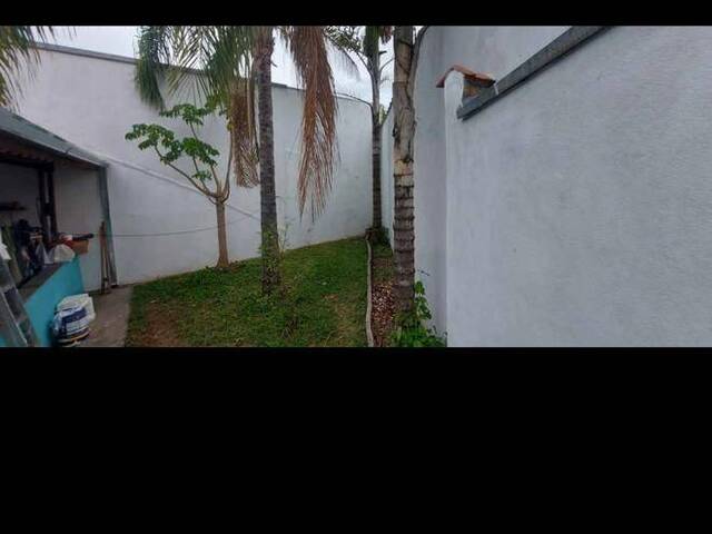 Casa para Venda em Pouso Alegre - 2