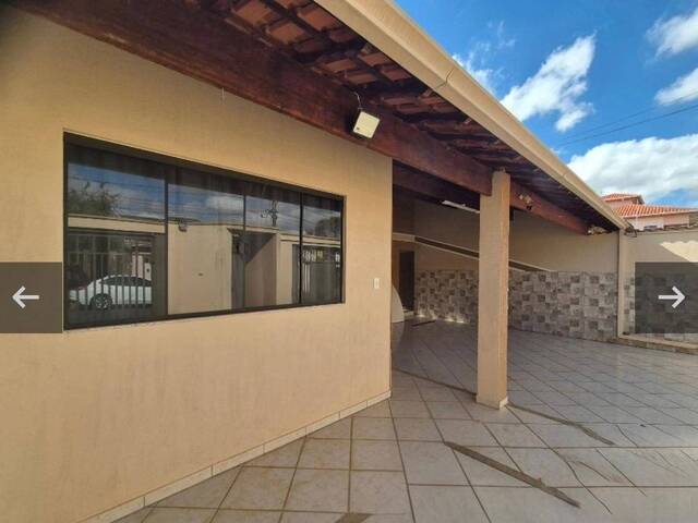 #3749 - Casa para Venda em Pouso Alegre - MG