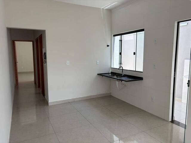 Casa para Venda em Pouso Alegre - 3