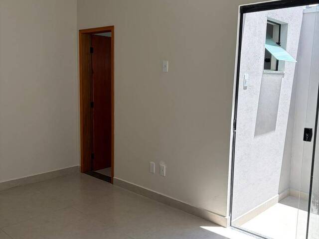 Casa para Venda em Pouso Alegre - 5