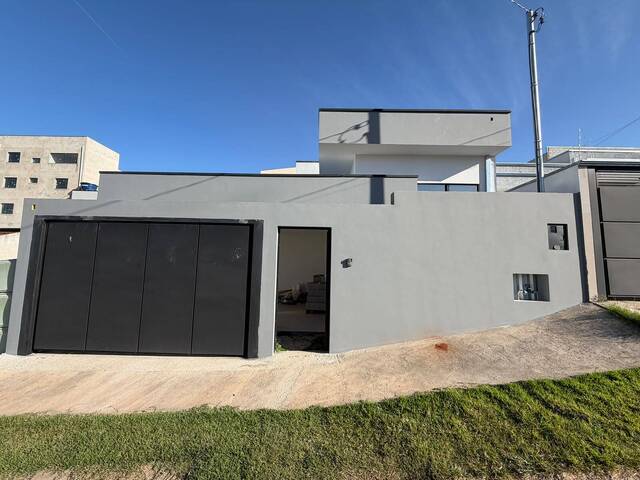 #3825 - Casa para Venda em Pouso Alegre - MG - 1